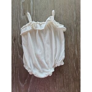 Baby gap romper 3-6 mos